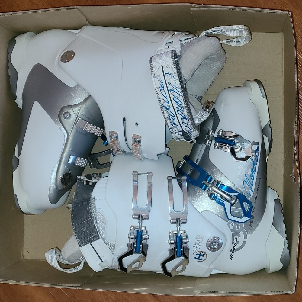 Nordica Hell & Back H3 ski boots